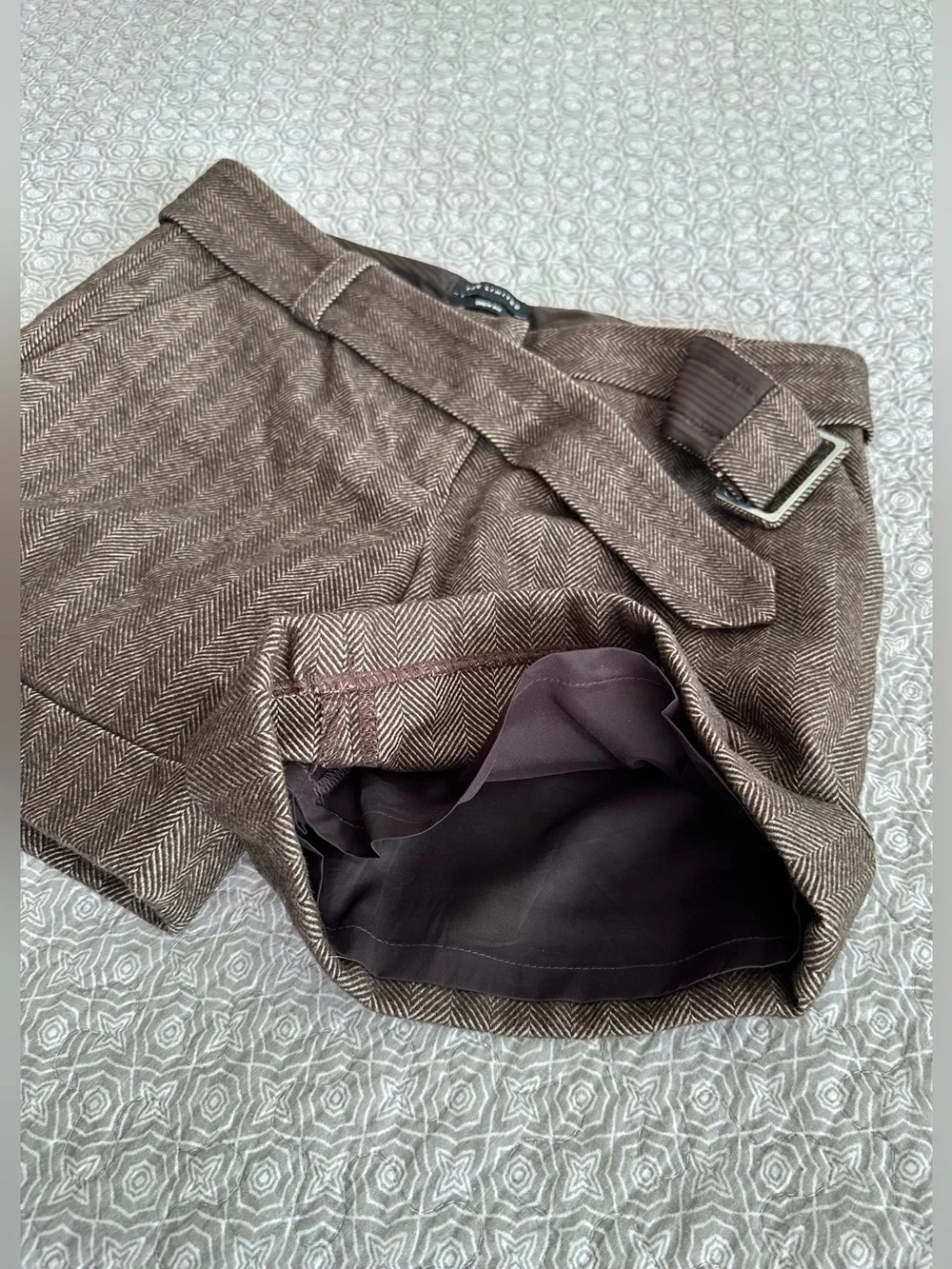 The Limited Drew Fit Brown Herringbone Tweed Cuffed Shorts Belted Waist Size 2
